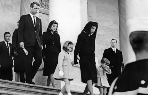 肯尼迪老婆爆料视频播放,视频播放背后的惊人真相